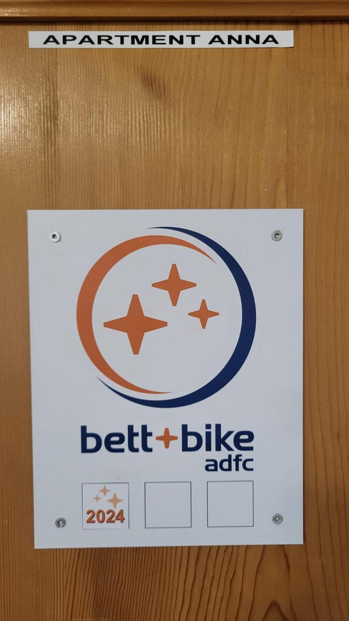 Zwei Schlafzimmer Ferienapartment Anna Am Stubenbergsee Inklusive Vier E-Bikes Екстериор снимка